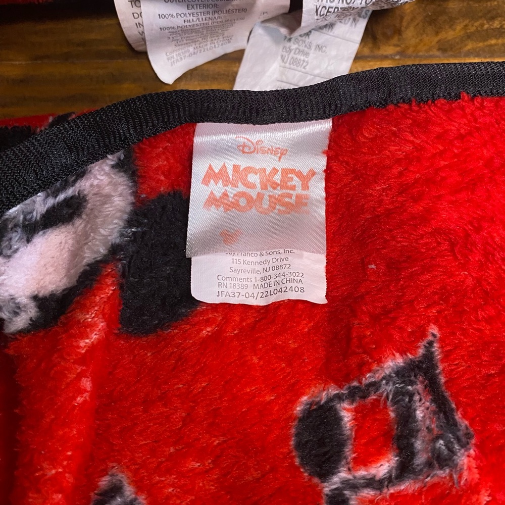 Mickey Mouse Disney Red Plush Kids Blanket and Pillow Set - Picture 3 of 3